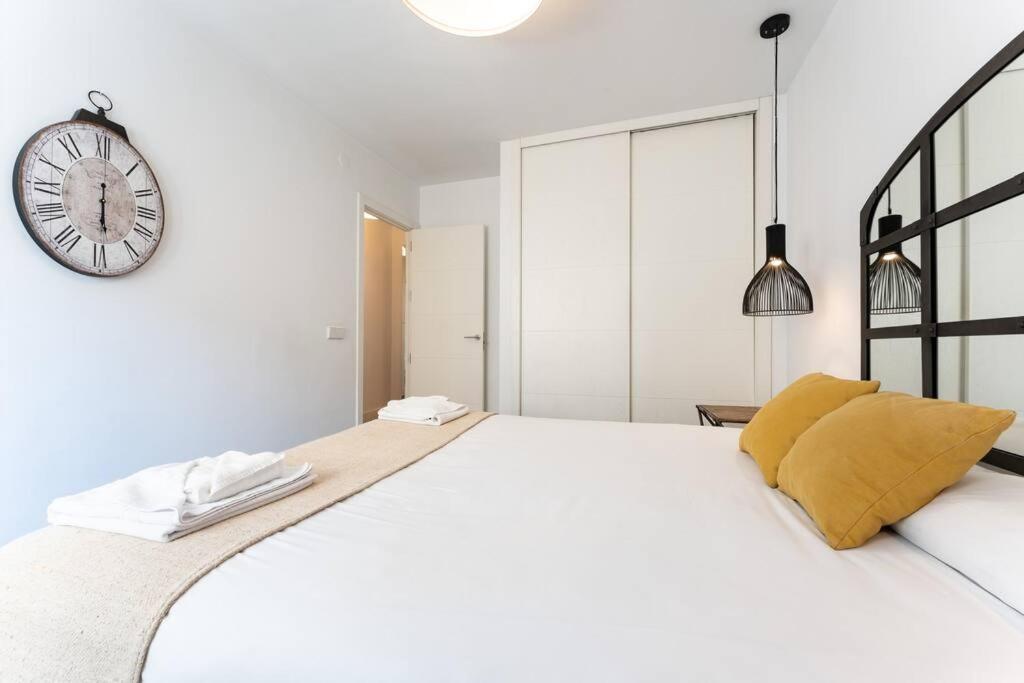 Super Central Malaga Flat With Terrace And Free Parking Exterior photo