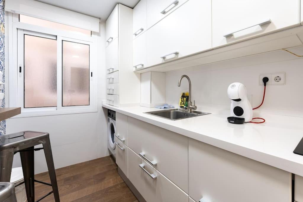 Super Central Malaga Flat With Terrace And Free Parking Exterior photo