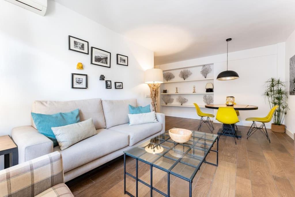 Super Central Malaga Flat With Terrace And Free Parking Exterior photo