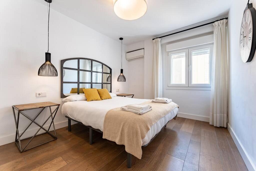 Super Central Malaga Flat With Terrace And Free Parking Exterior photo